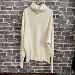 Free People chunky knit turtleneck sweater cream white oversized